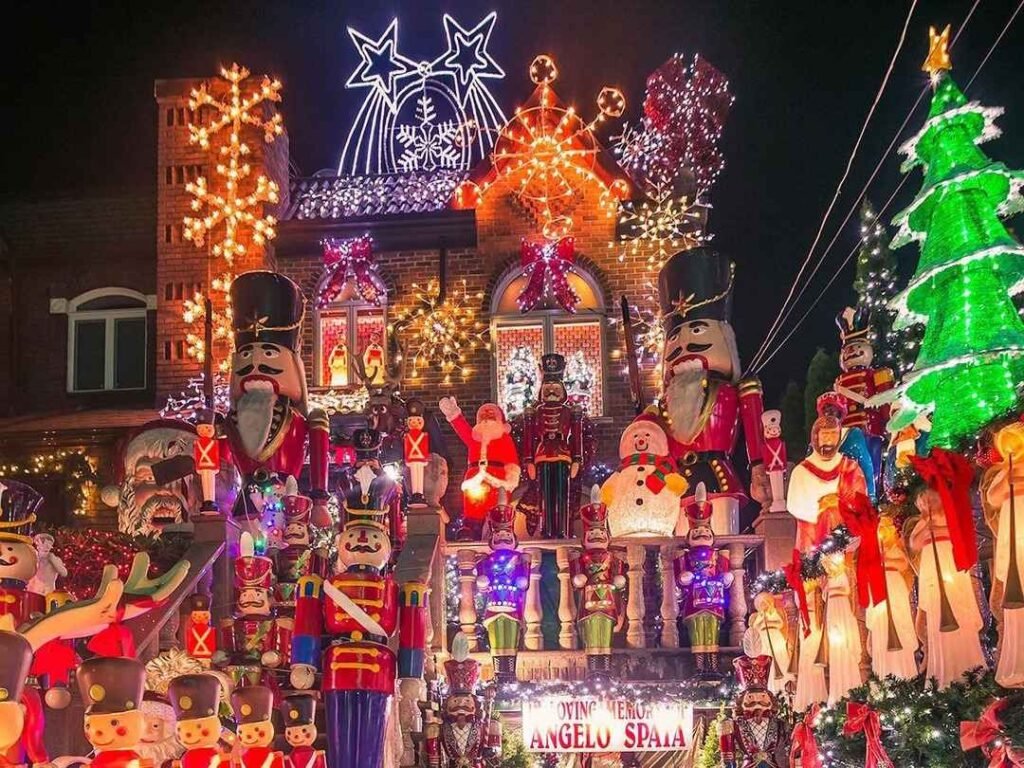 christmas vacations, Best christmas vacations, best christmas vacations for families, best christmas vacations usa, best christmas vacations in the usa, family christmas vacations, Best Christmas Destinations, Where to Go for Christmas Vacations