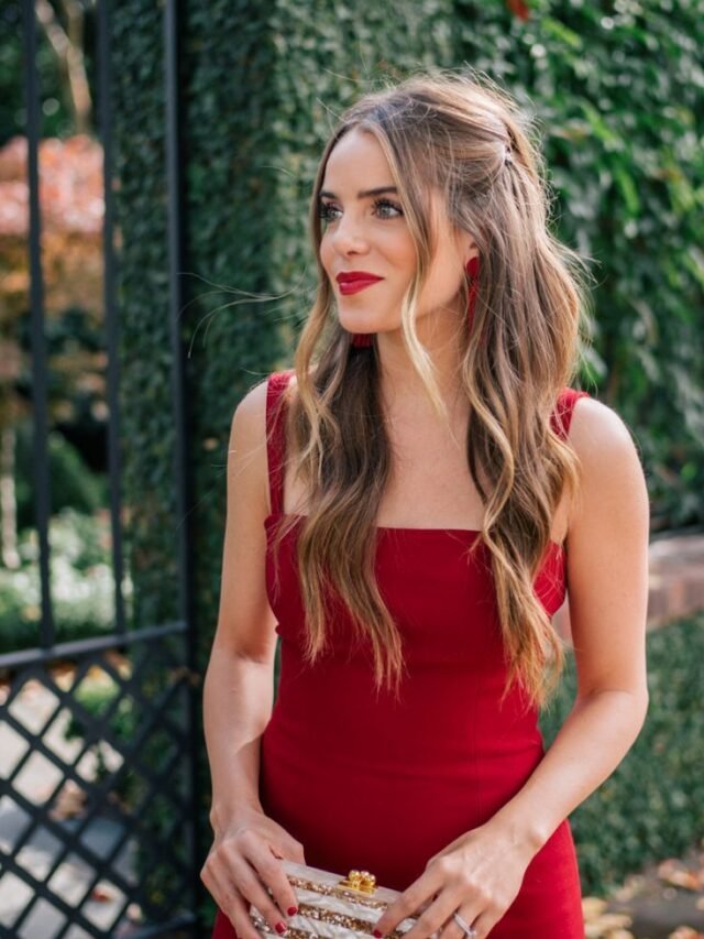 10 Best Christmas Party Outfit Ideas You Need To Know